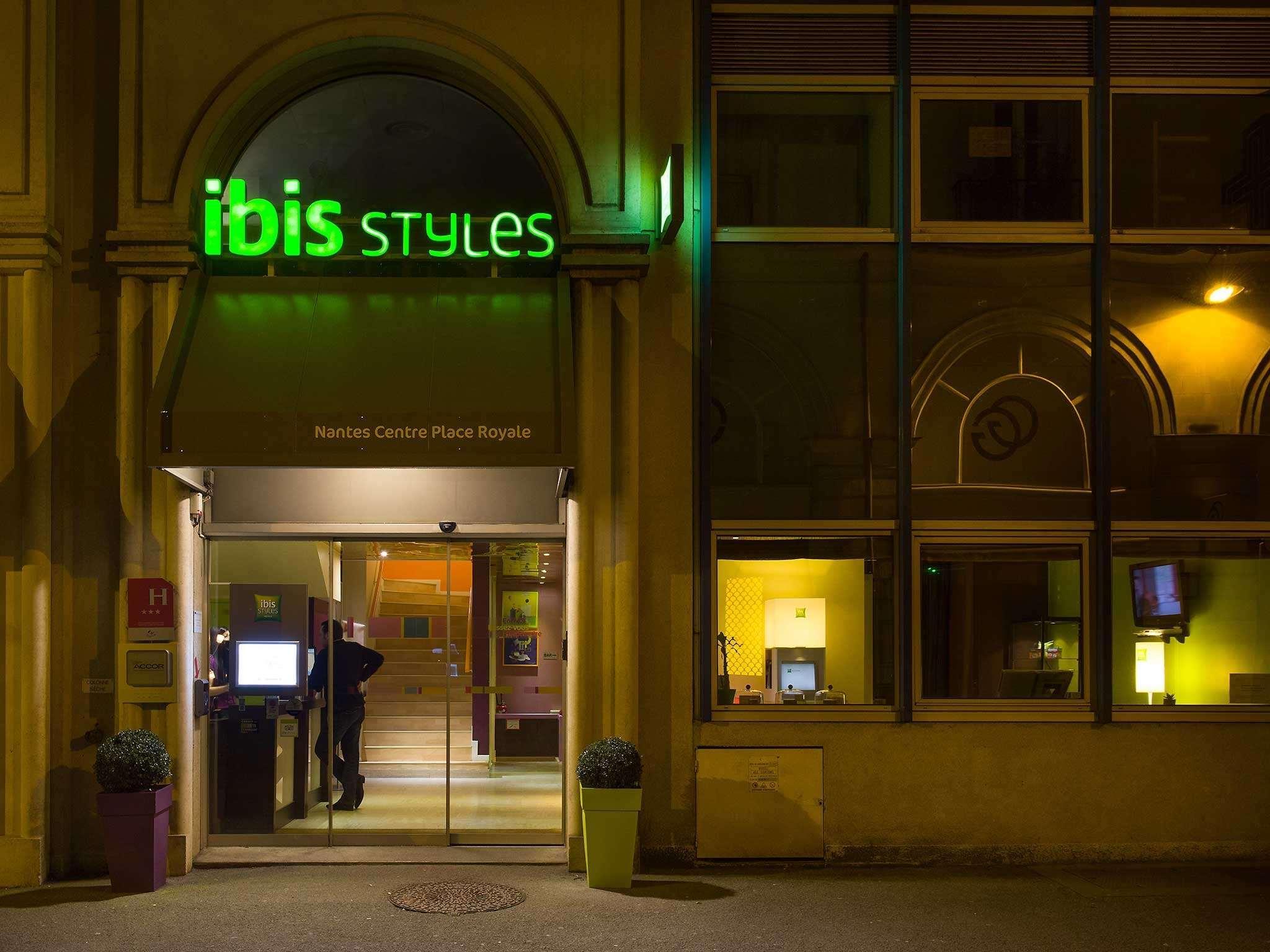 Ibis Styles Nantes Centre Place Royale Eksteriør billede